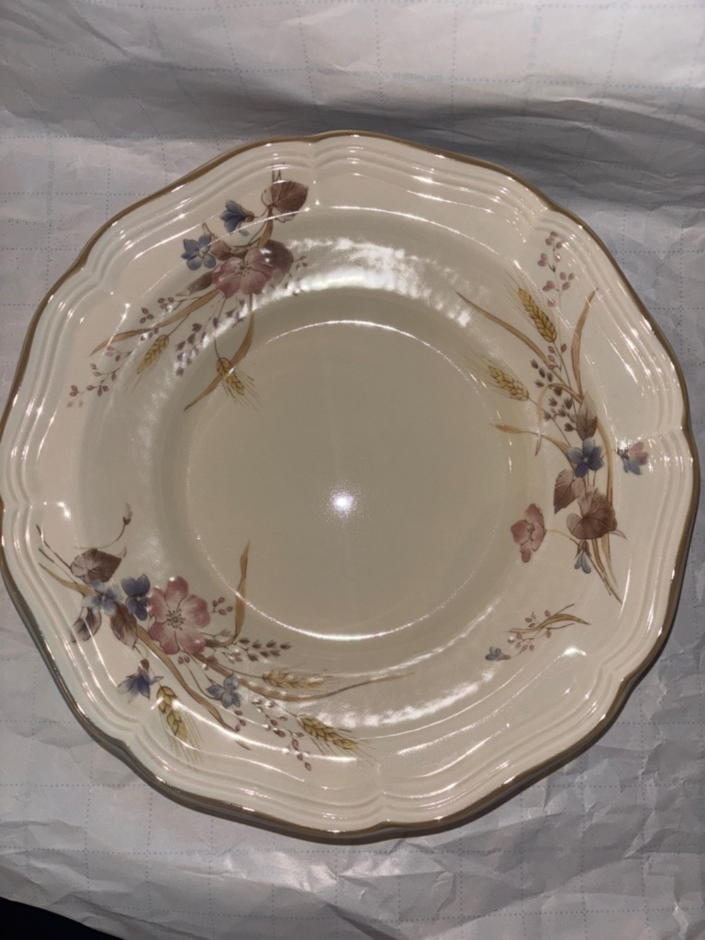 Mikasa Heritage Golden Sky serving bowl